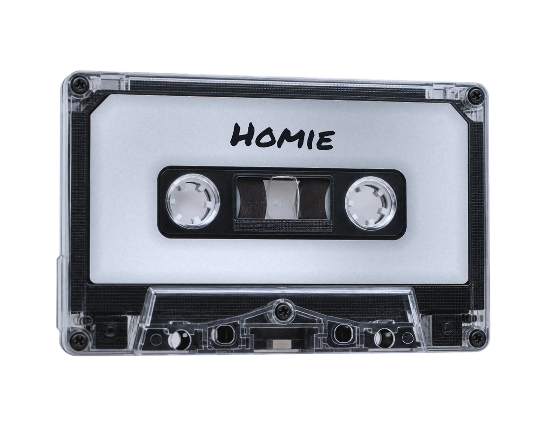Casete con «Homie» escrito a mano en la etiqueta
